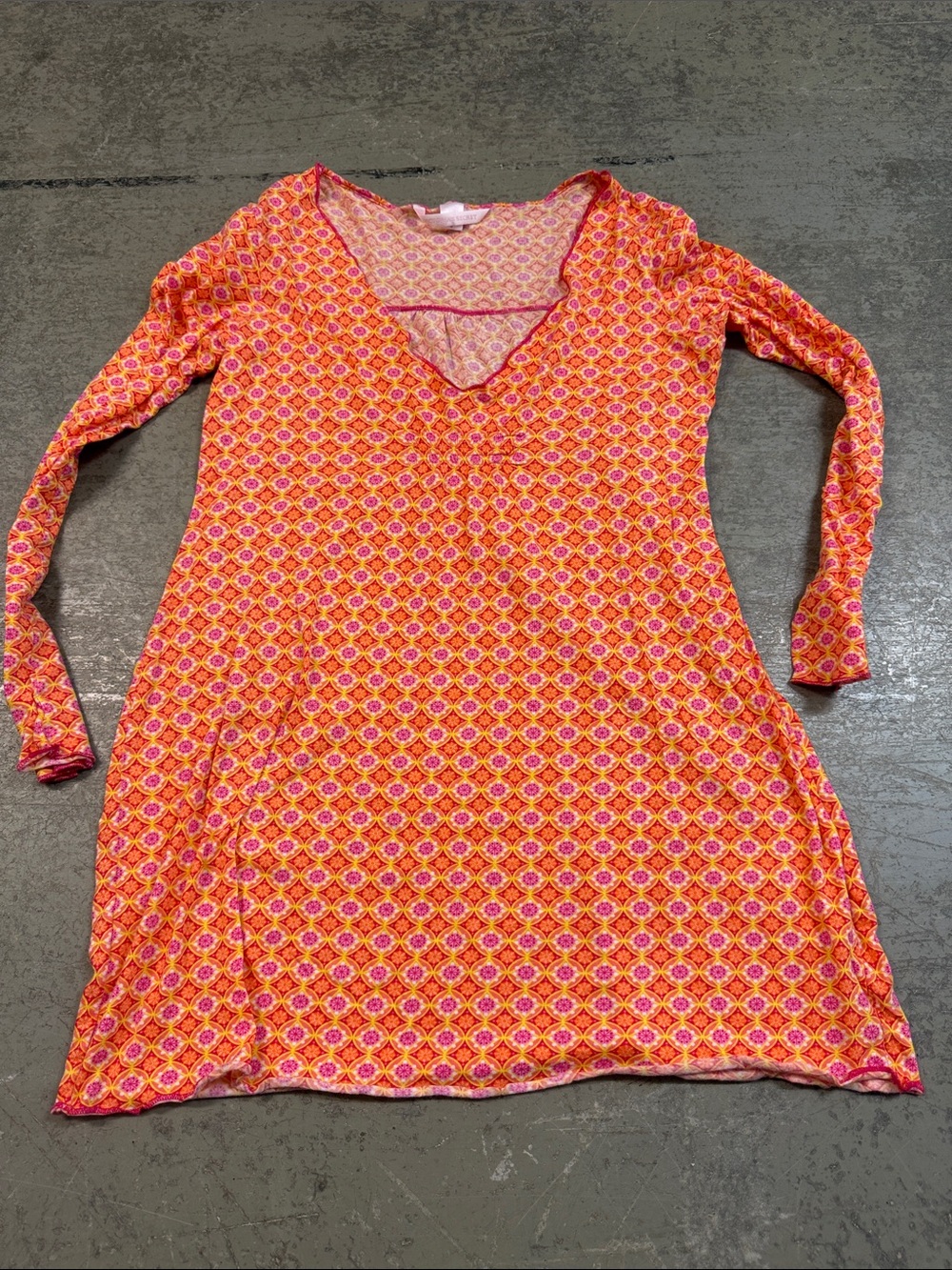 Y2K Victoria’s Secret Vibrant Pink & Orange Patterned V-Neck Sleep Shirt